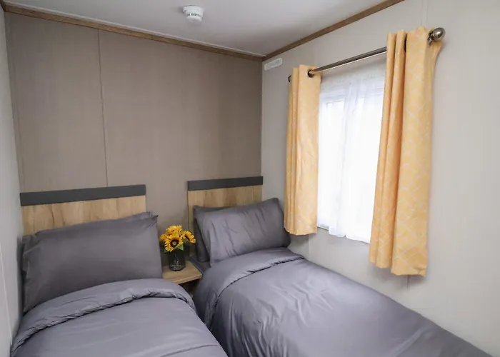 No 7 Ivy Scarborough